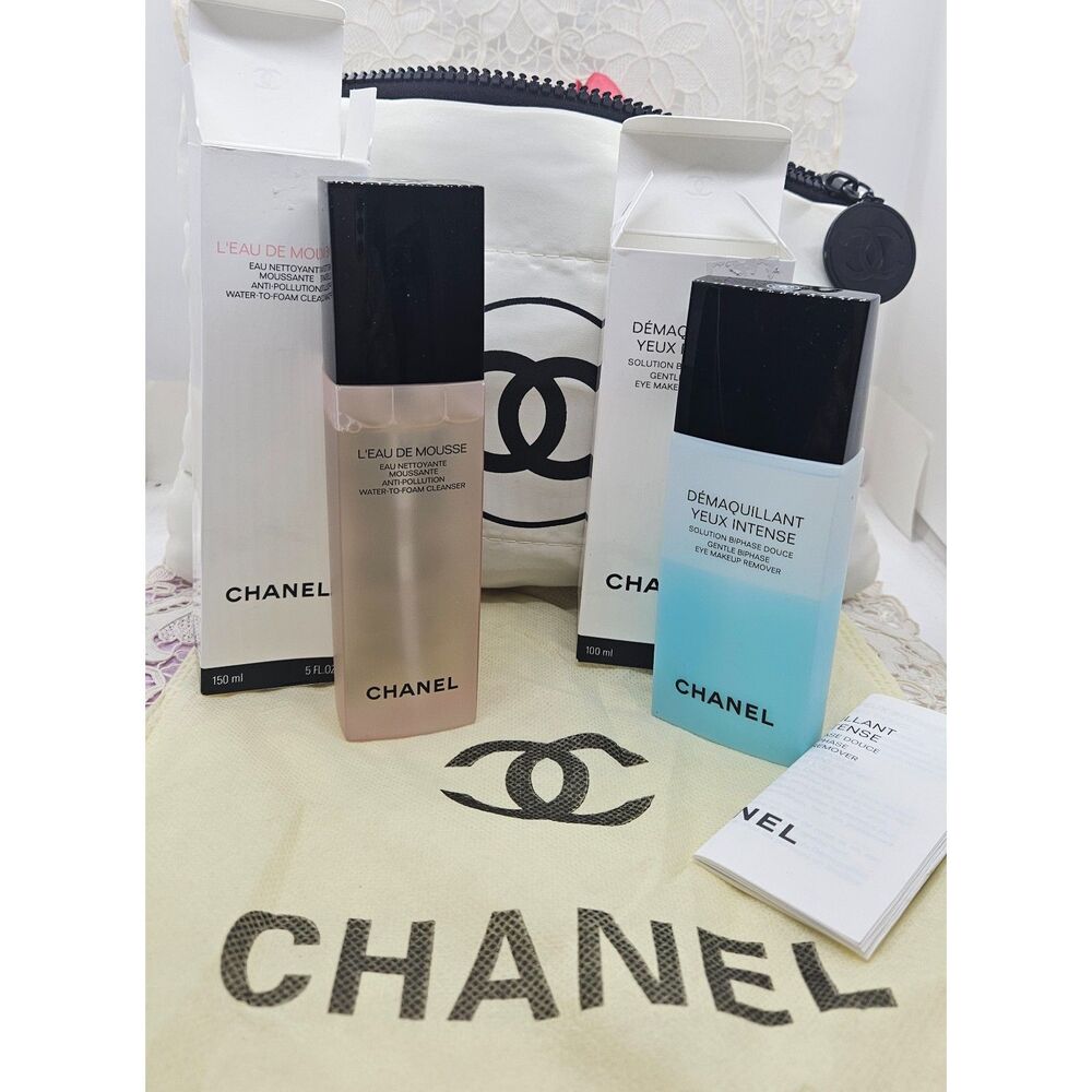 CHANEL CLEANSERS X2 IN MAKEUP BAG NIB - Picture 2 of 9